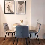 Coview - Design Apartment Mit Vollausgestatteter Kueche, Terrasse, Eigenem Zugang, Highspeed Wlan