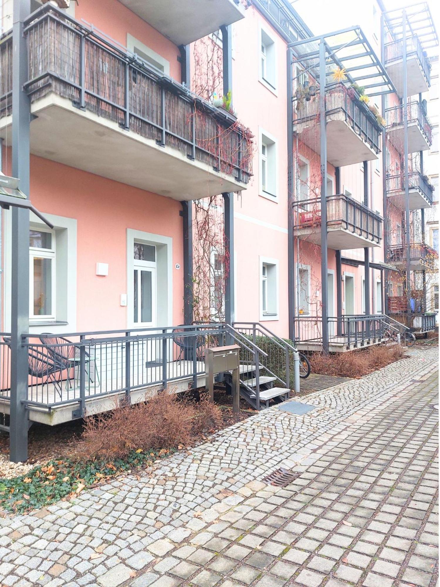 Apartment Coview - Design Mit Vollausgestatteter Kueche, Terrasse, Eigenem Zugang, Highspeed Wlan Dresden